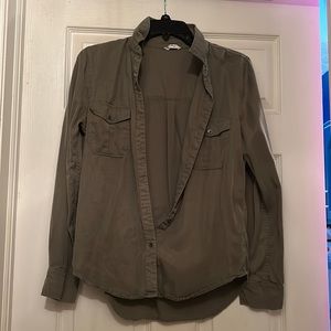 Aeropostale green button down long sleeve shirt size S